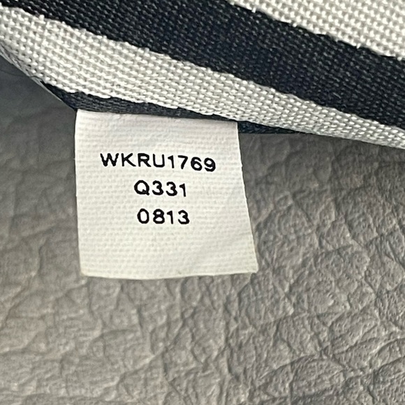 Kate Spade Gray Crossbody Bag Sleek Design - Picture 9 of 16